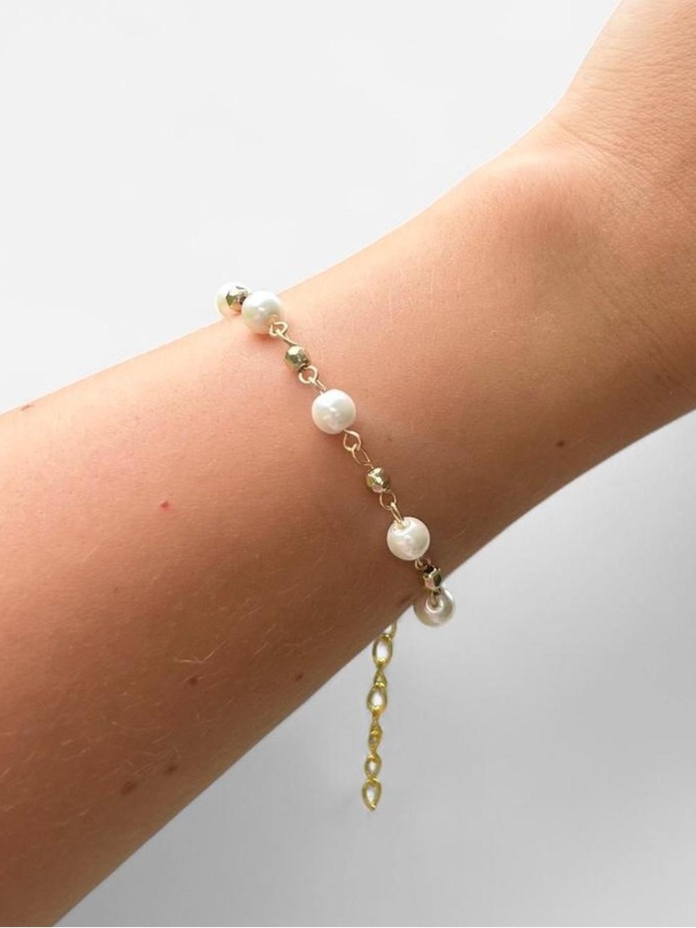Gold Pearl Bracelet